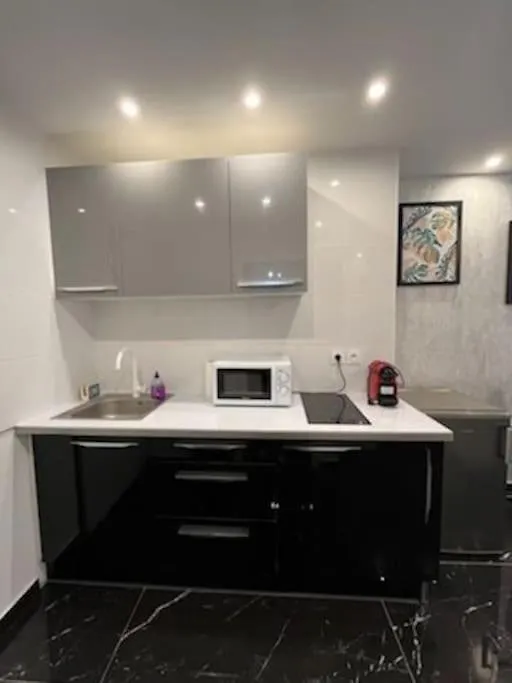 Studio Saint-Laurent-du-Var 0*,