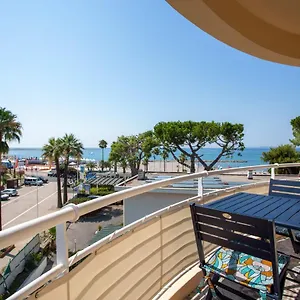 T2 Air-conditioned Sea View Apartment